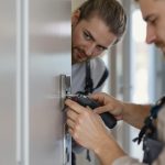 combien coûte un serrurier en urgence